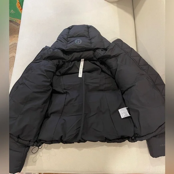 Lululemon Wunder Puff Cropped Jacket - Picture 5 of 9